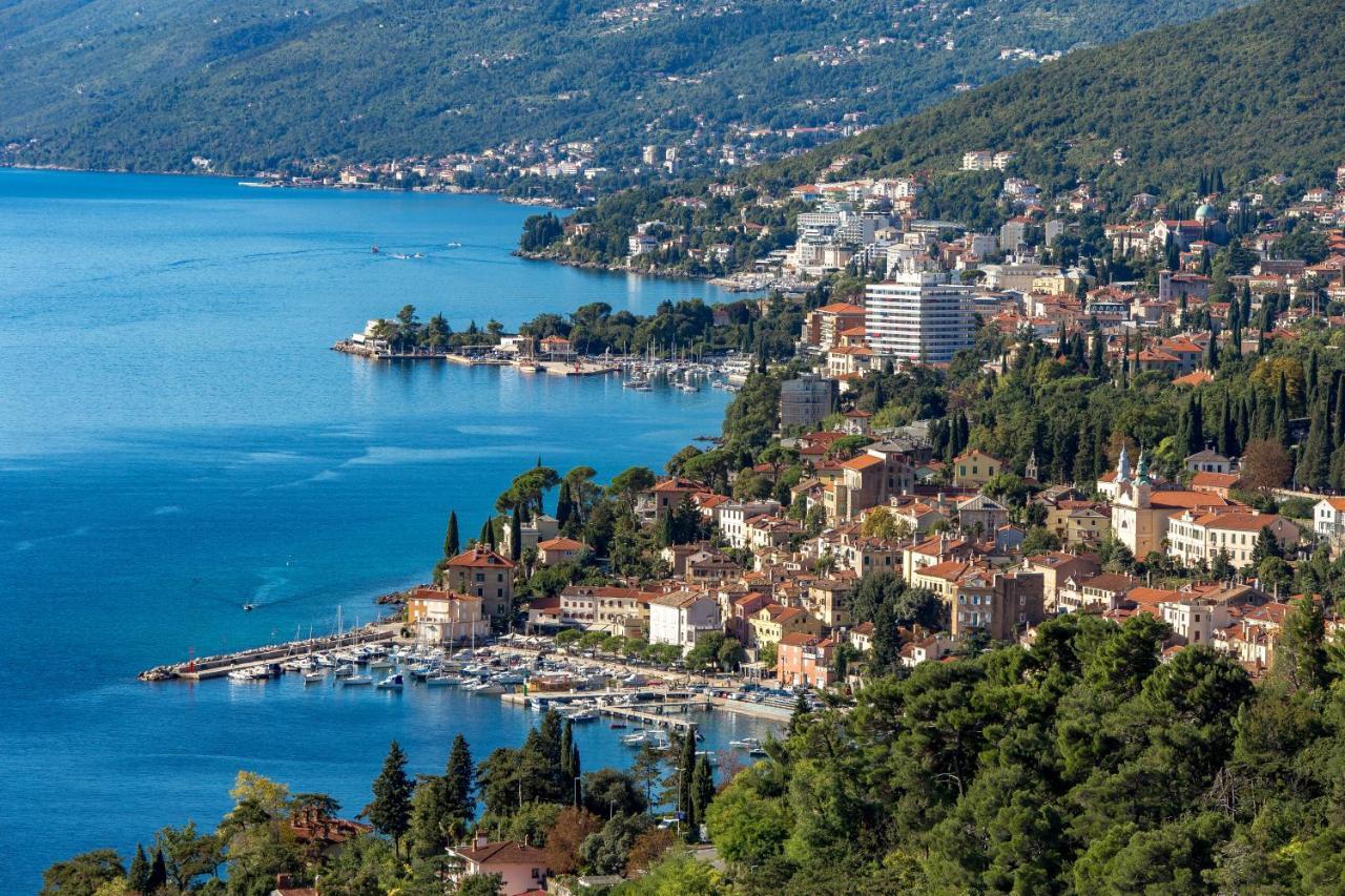 Apartment Carolina Opatija Dış mekan fotoğraf