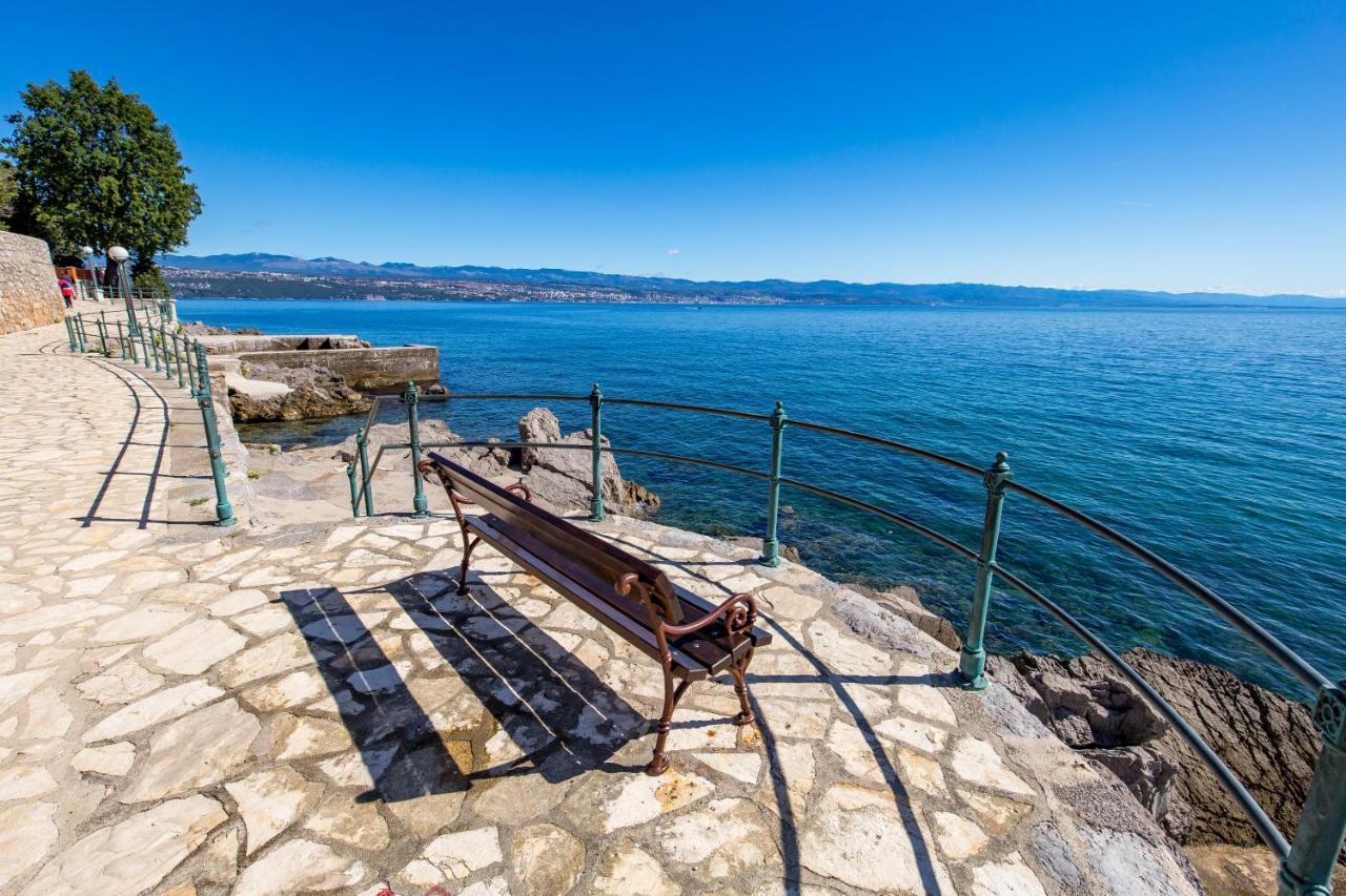 Apartment Carolina Opatija Dış mekan fotoğraf